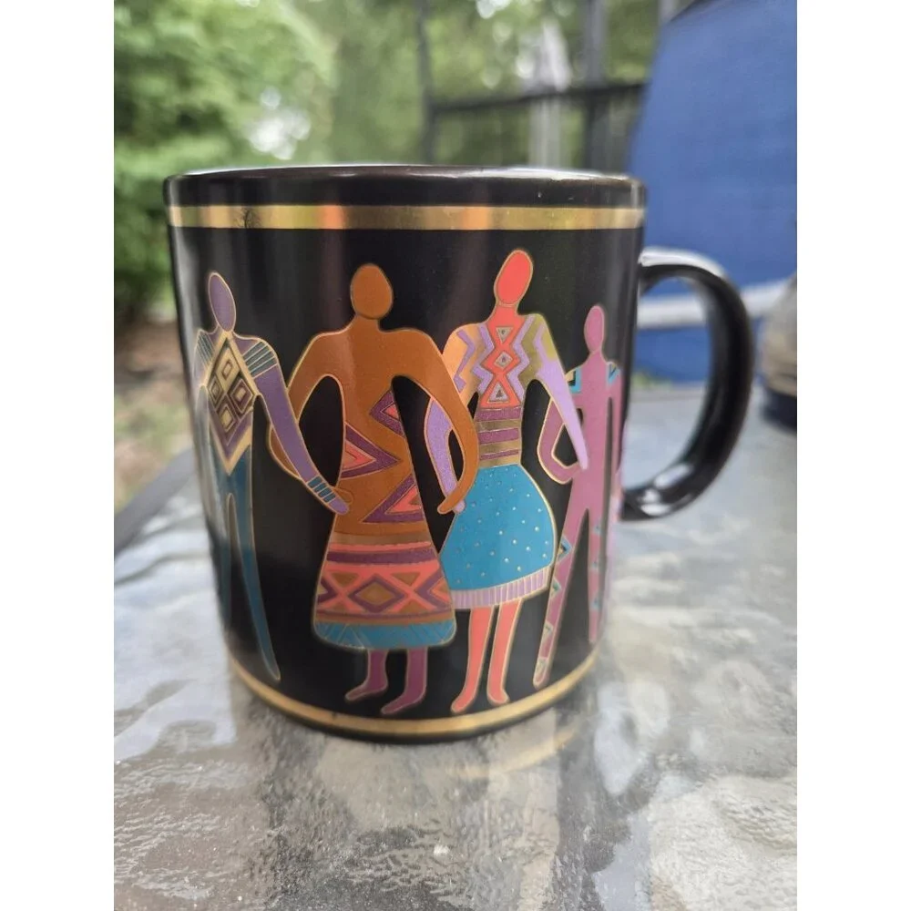 Vintage LAUREL BURCH Familia del Mundo‎ Coffee Mug Cup 1988